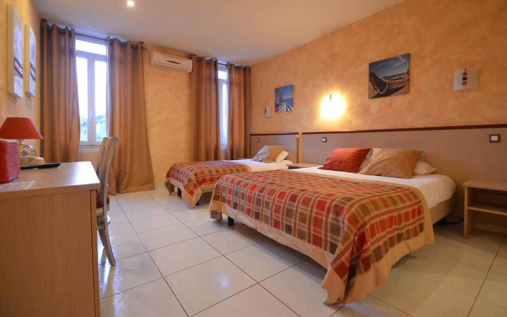 Auberge De Bonpas Logis De France 호텔 아비뇽 객실 사진