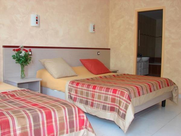 Auberge De Bonpas Logis De France 호텔 아비뇽 객실 사진